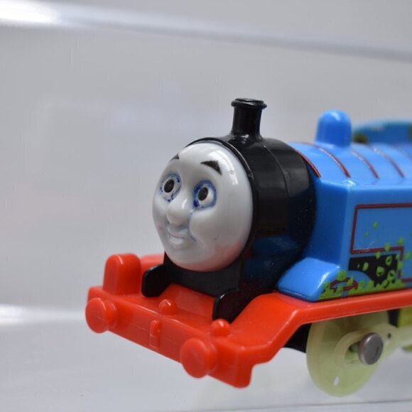 Trackmaster Thomas & Friends #1 2013 Motorized Train Engine Glow in the Dark - Picture 2 of 8